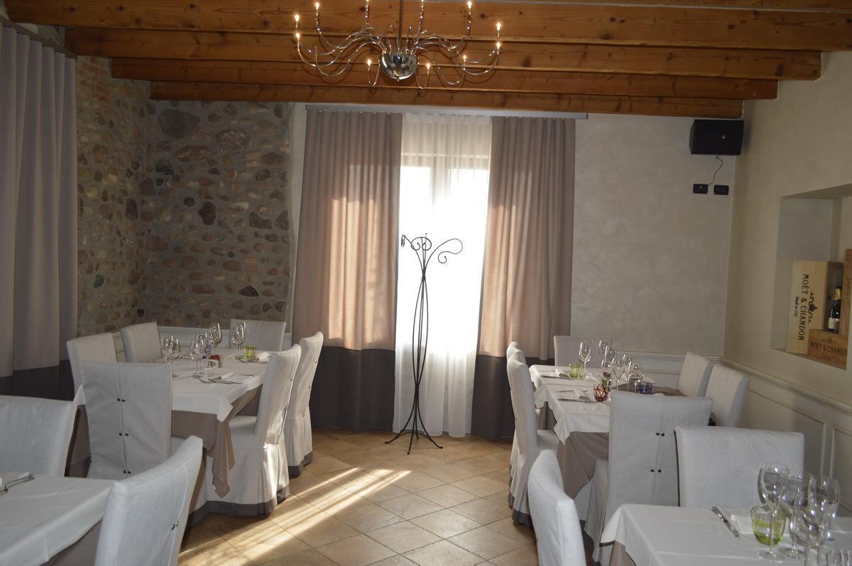Hotel La Valle Volta Mantovana Esterno foto