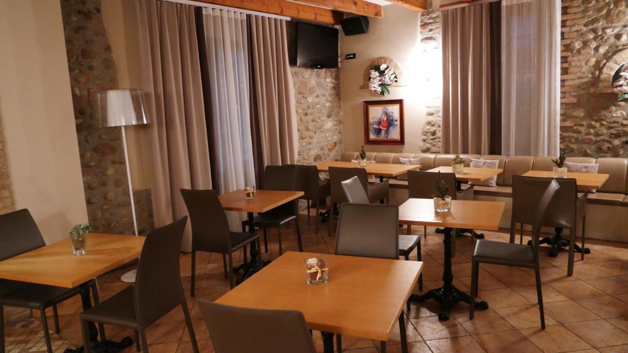 Hotel La Valle Volta Mantovana Esterno foto